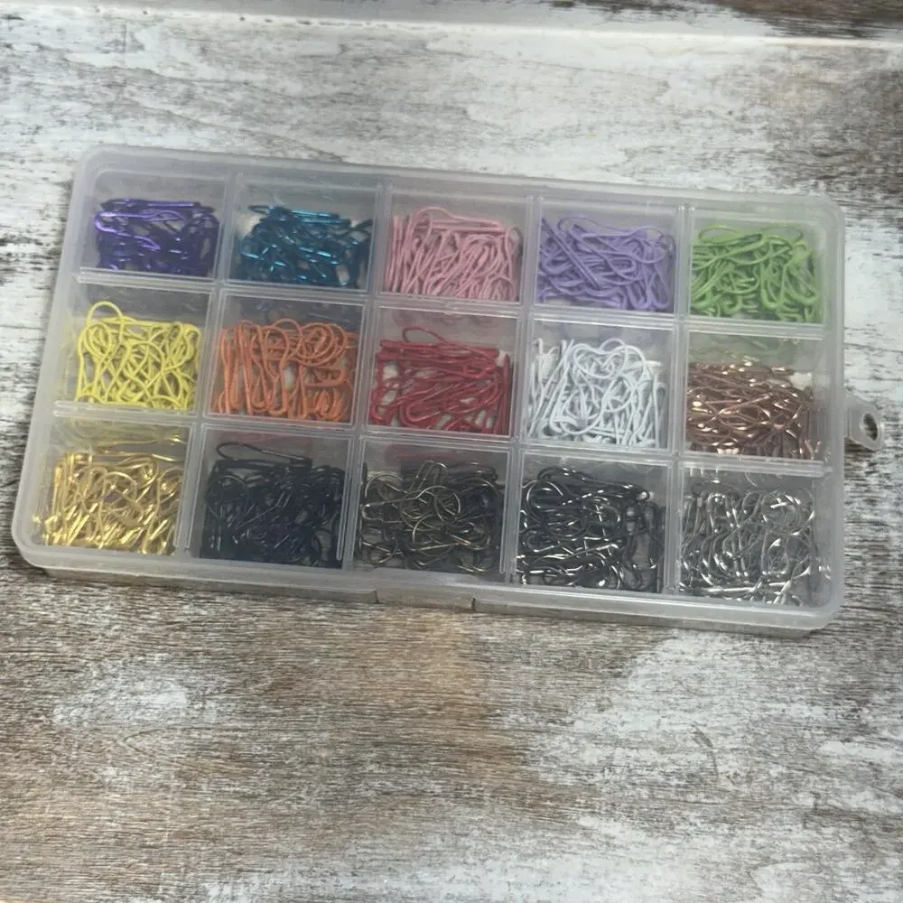 Unbranded Calabash Pins, 450 Pieces, 15 Assortment Colors With Storage Box New